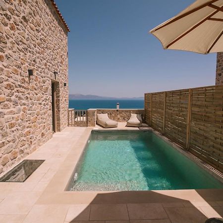 Mani Luxury Suites And Studios In Gytheio With Private Pools 외부 사진